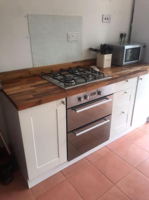 Lovely In Sketty Great For And City! Dunvant