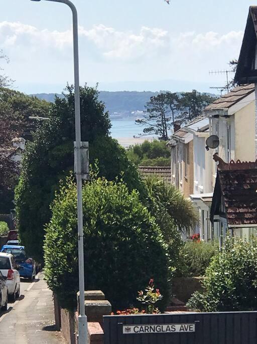 Holiday home Lovely In Sketty Great For And City! *
